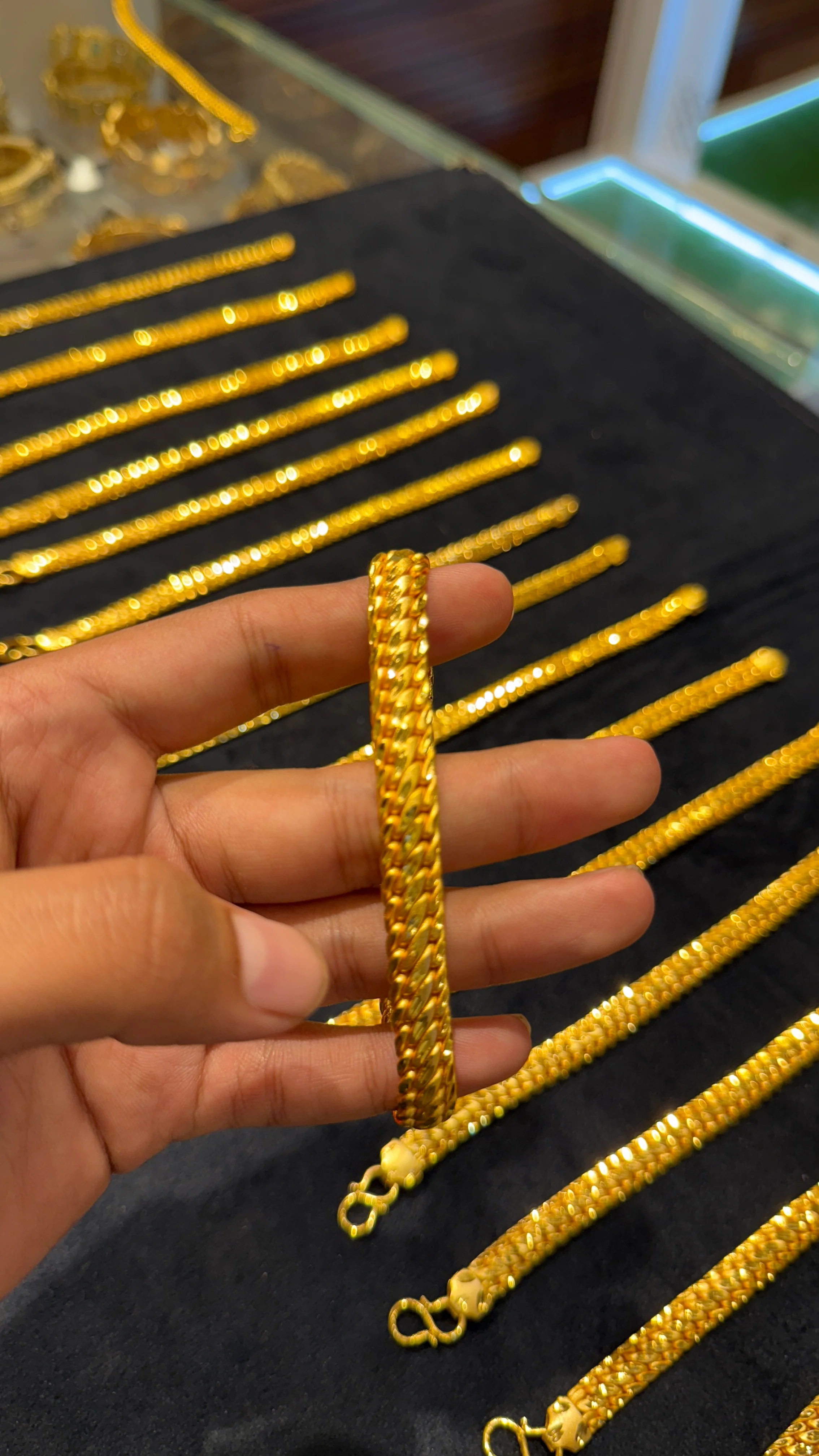 Classic Bracelet ⭐⭐⭐⭐⭐ 4.6 (22,540) - Image 8