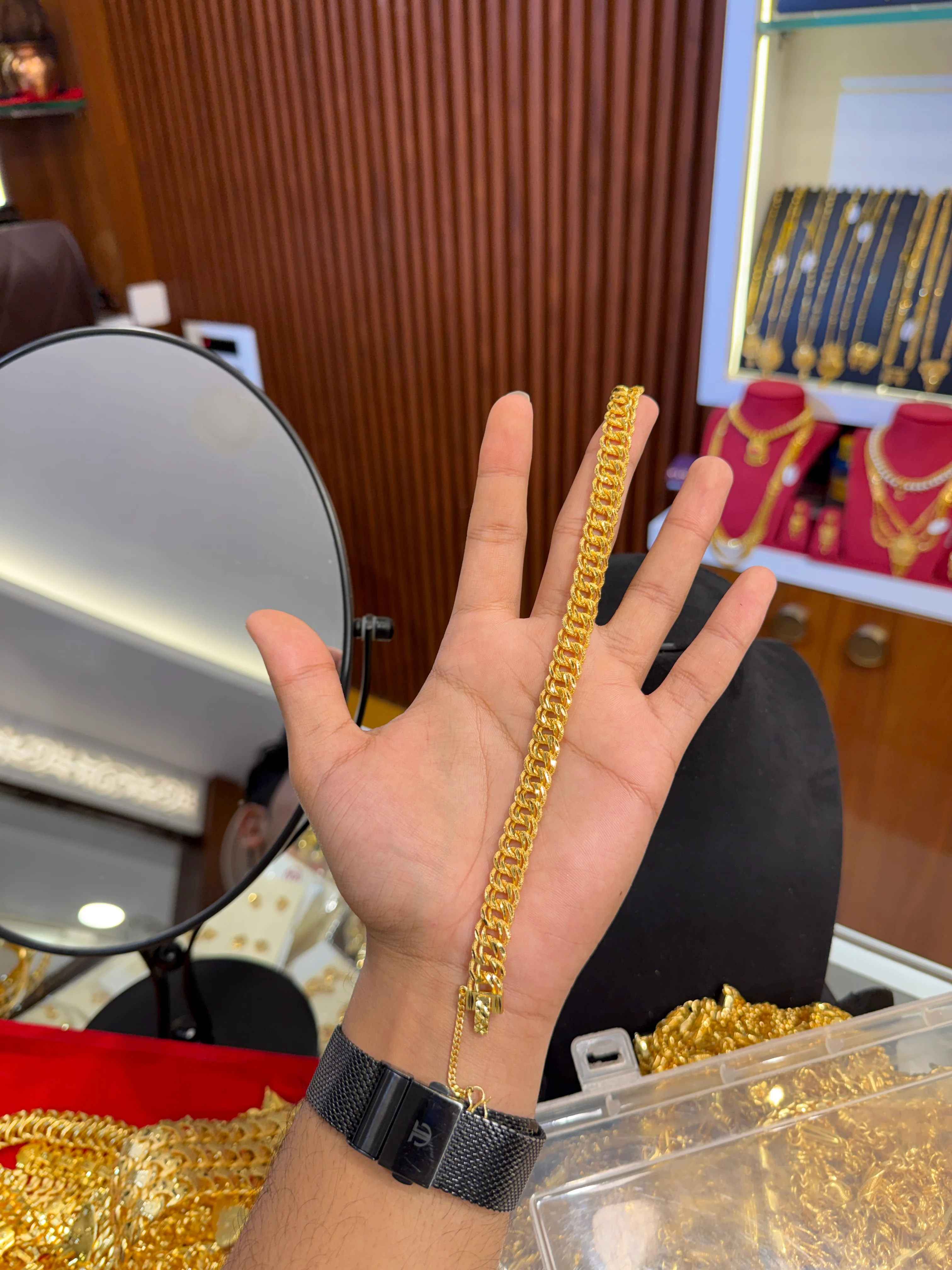 Bracelet ⭐⭐⭐⭐⭐ 4.7 (18,210)