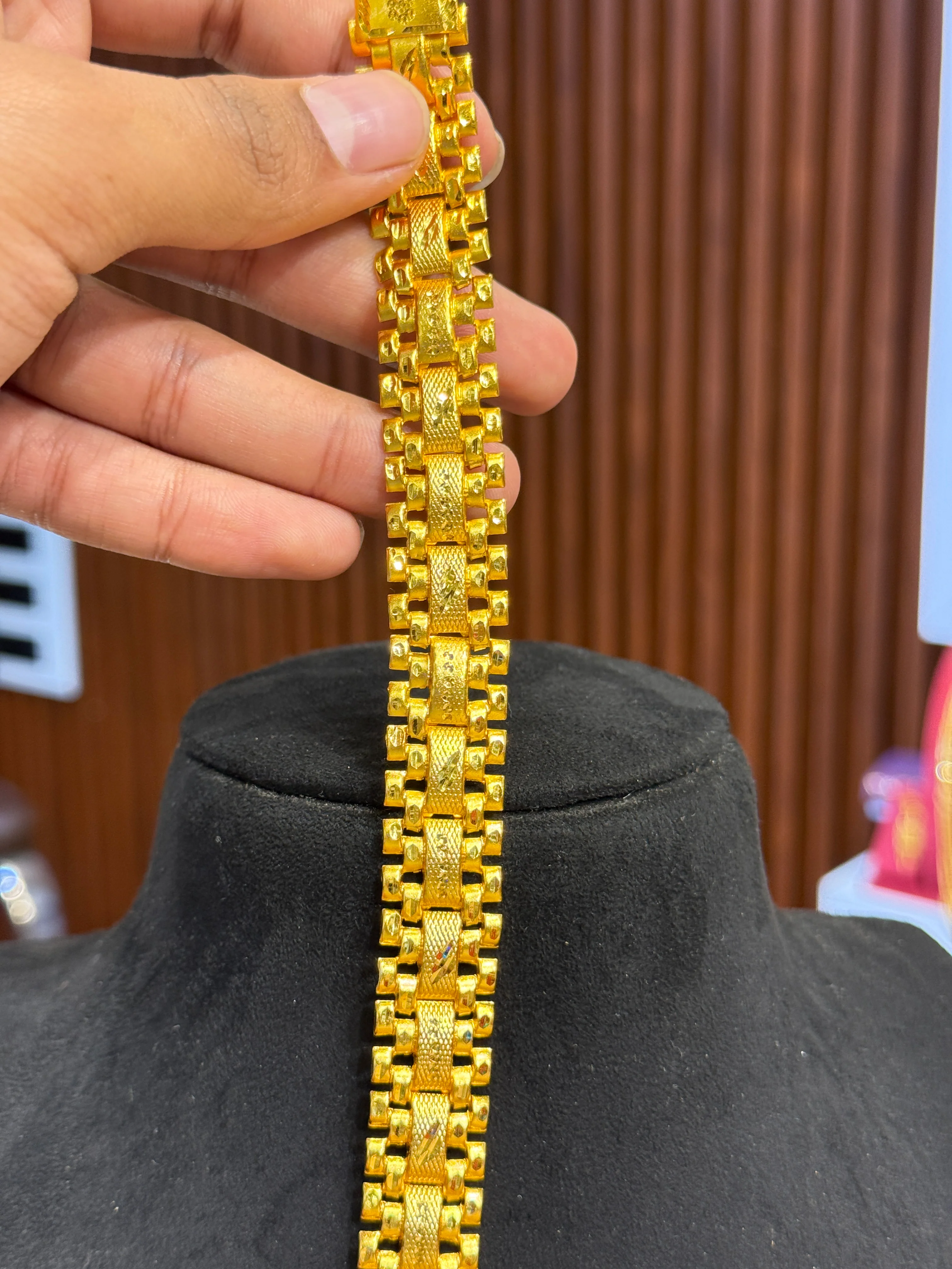 Bracelet ⭐⭐⭐⭐⭐ 4.9 (12,845)