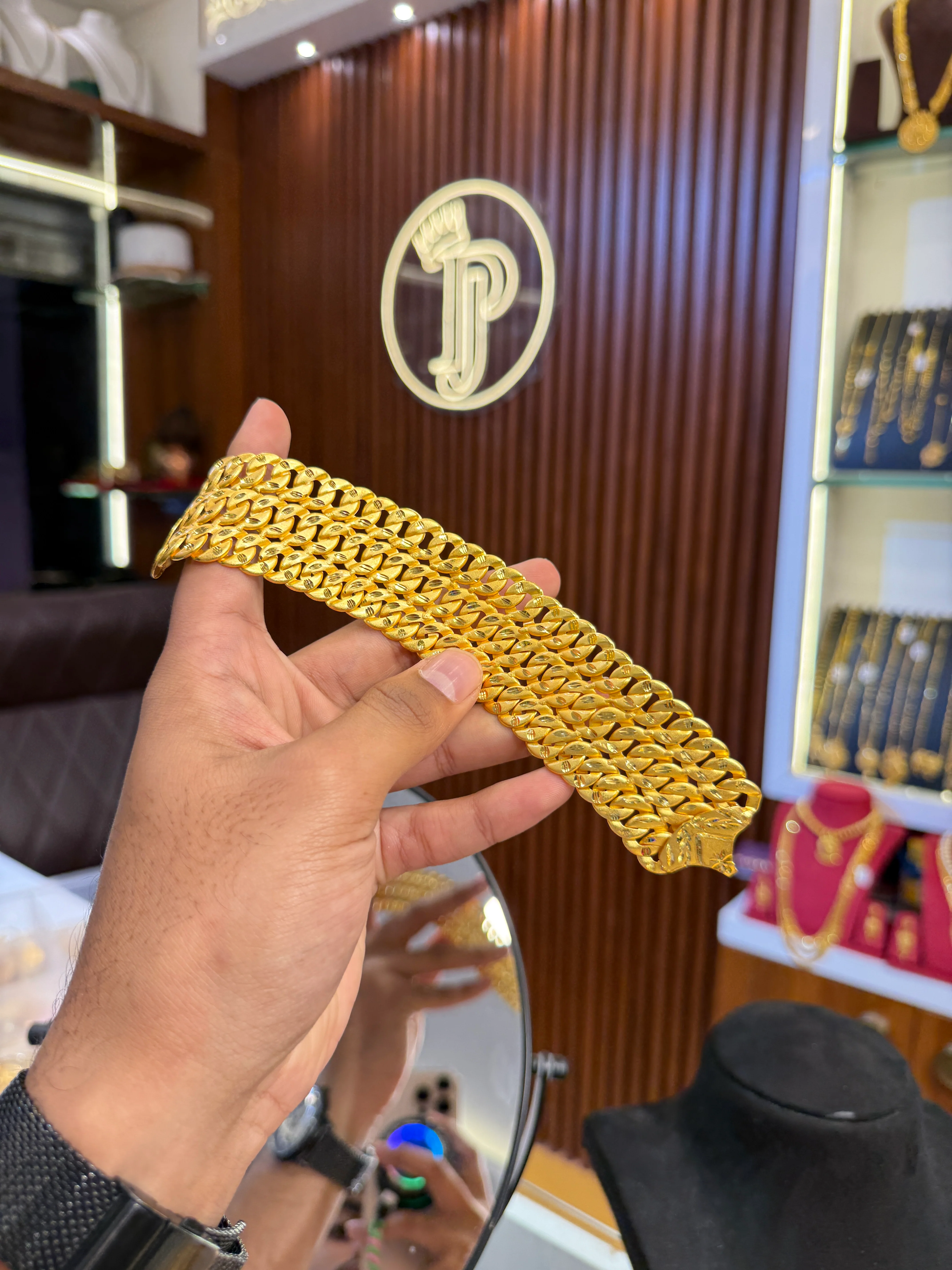 Bracelet ⭐⭐⭐⭐⭐ 4.9 (12,845) - Image 4
