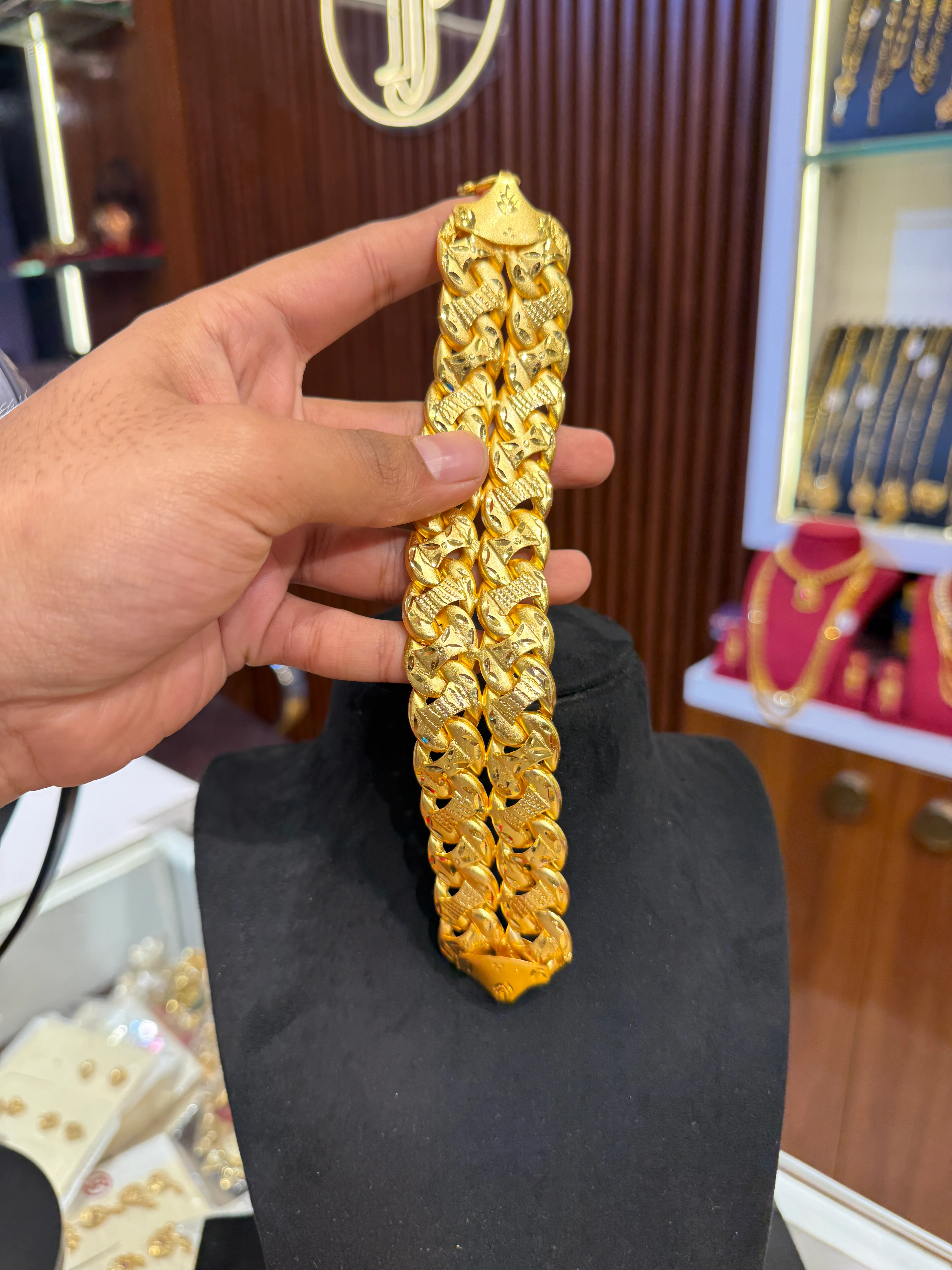 Bracelet . ⭐⭐⭐☆☆ 3.0 (8,990) - Image 2
