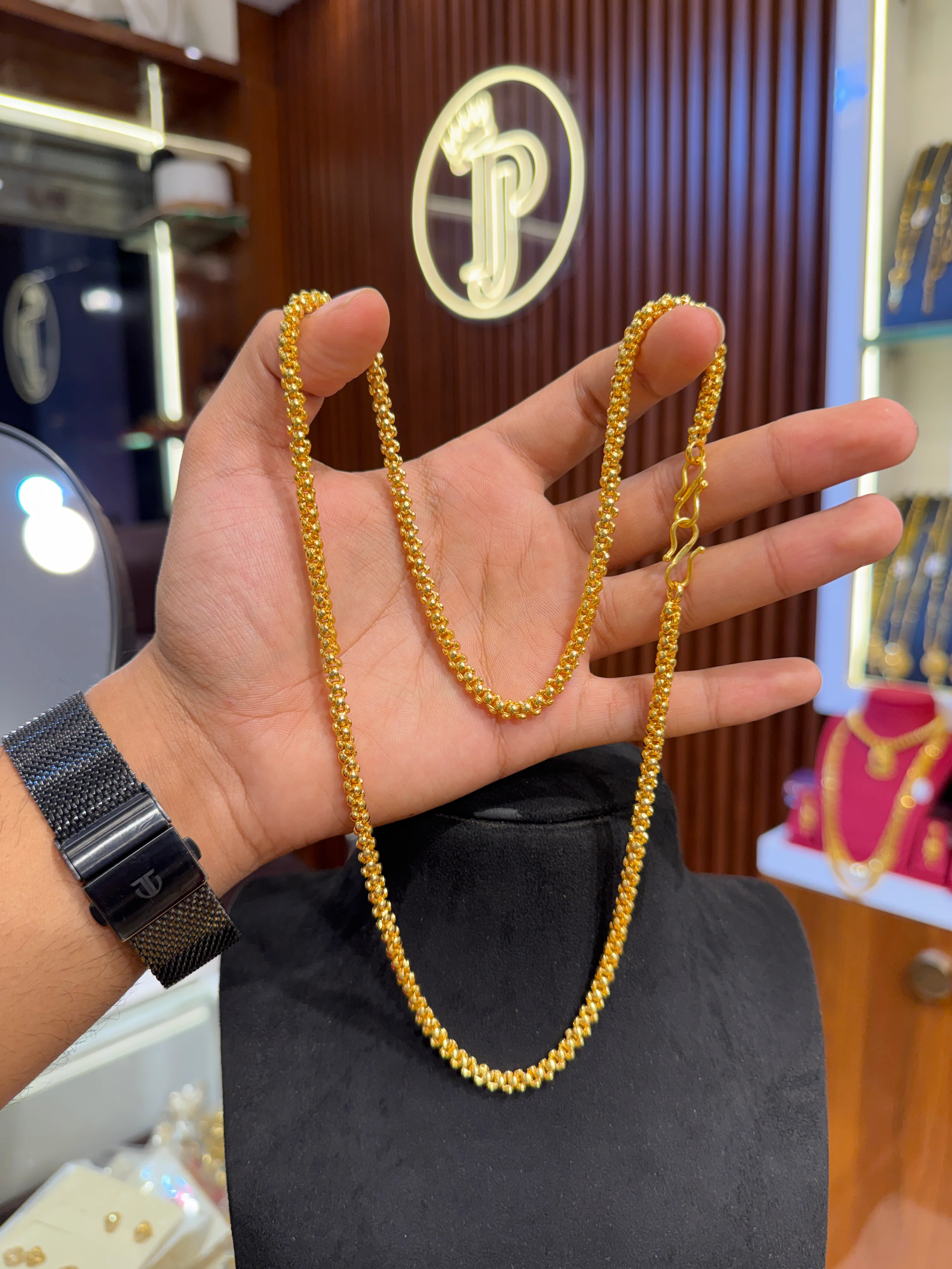 Chain ⭐⭐⭐⭐⭐ 4.9 (12,845) - Image 3