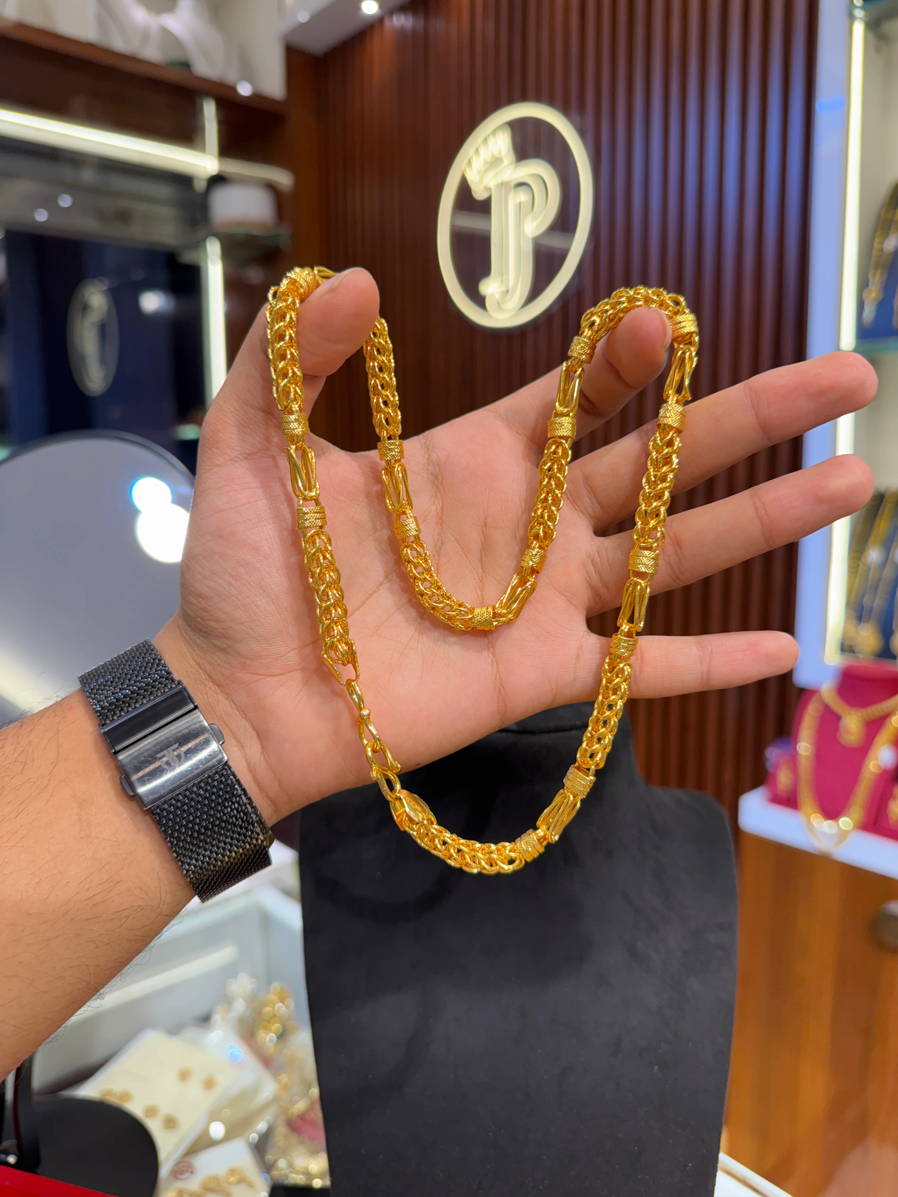 Chain ⭐⭐⭐⭐⭐ 4.9 (12,845) - Image 3