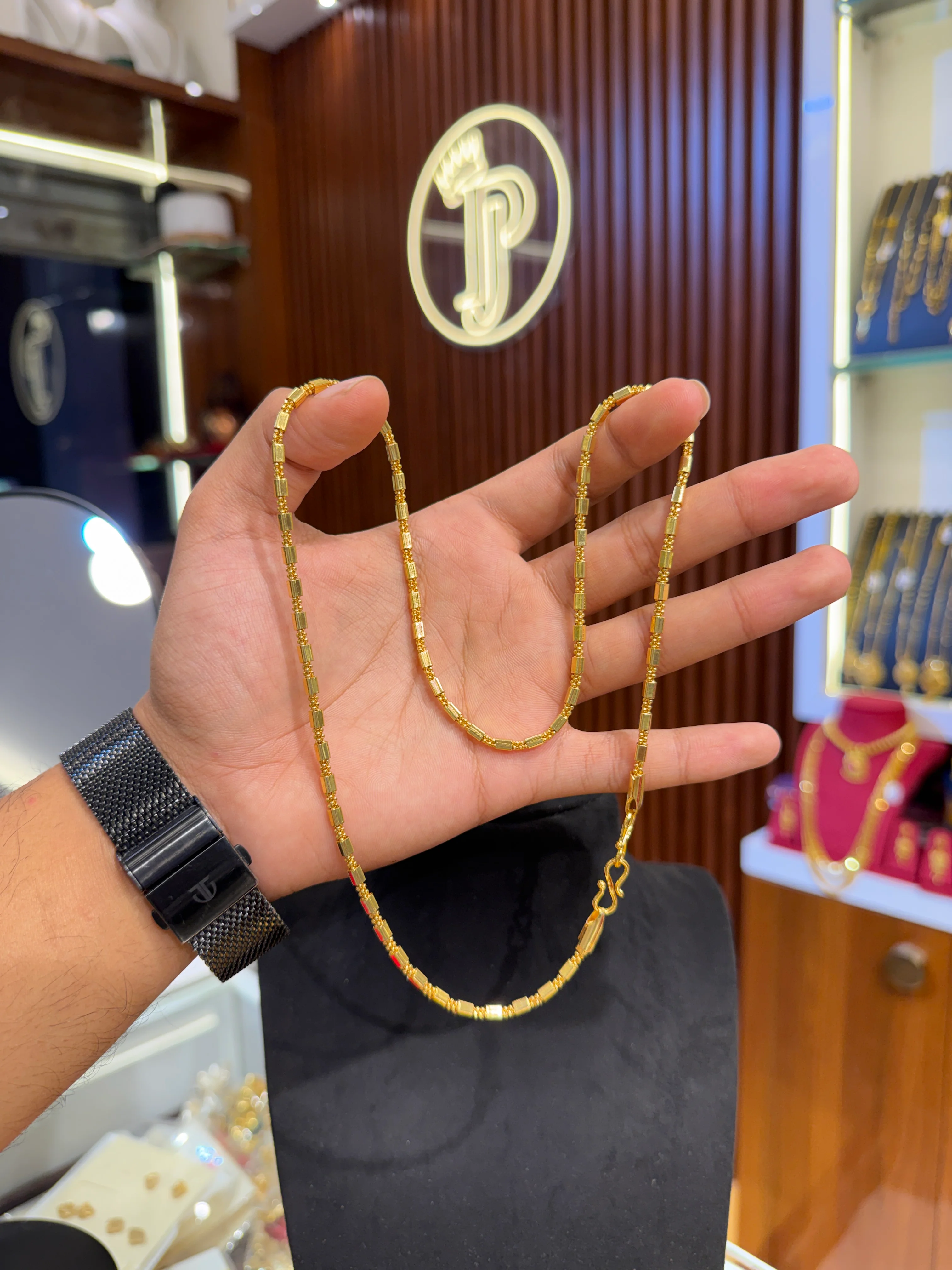 Chain ⭐⭐⭐⭐⭐ 4.9 (12,845) - Image 3