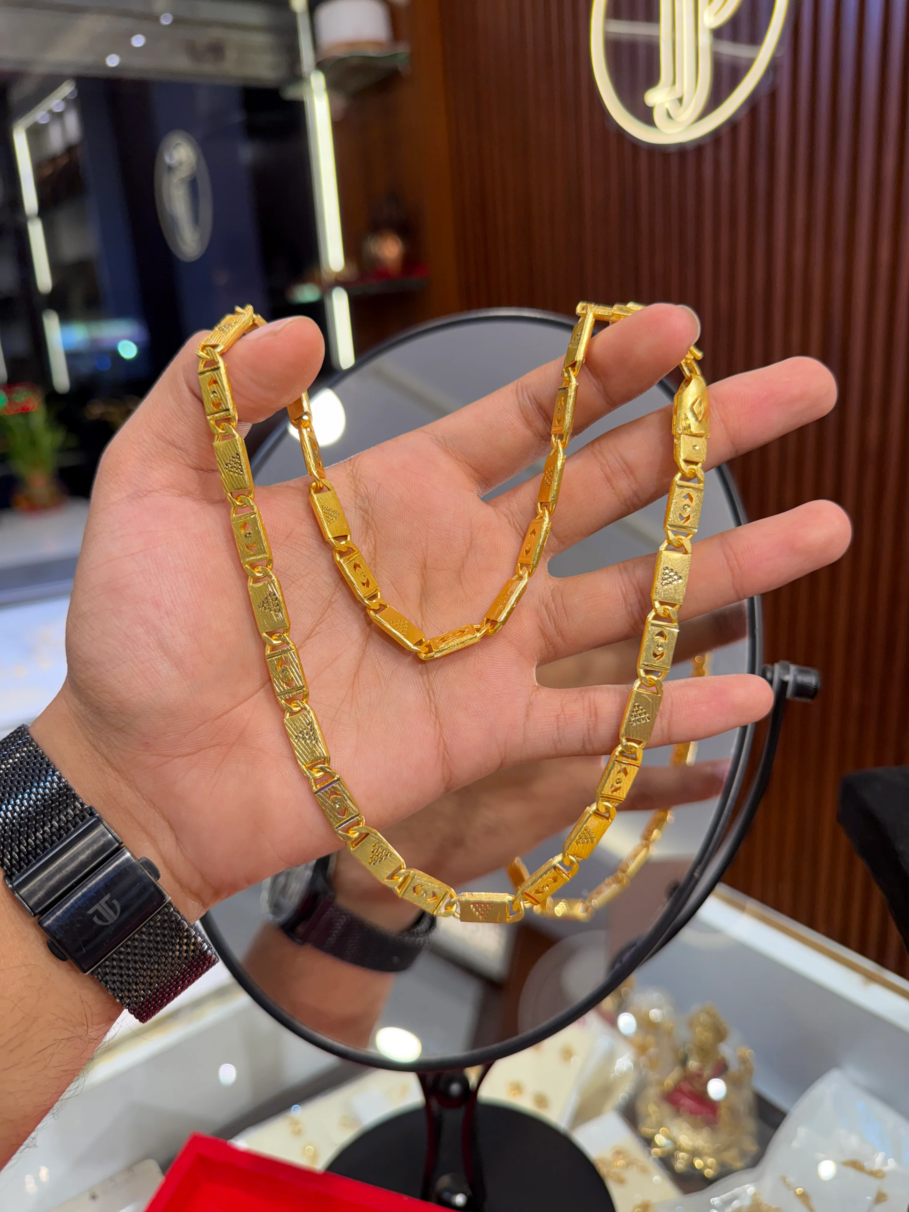 Chain ⭐⭐⭐⭐⭐ 4.9 (12,845) - Image 3