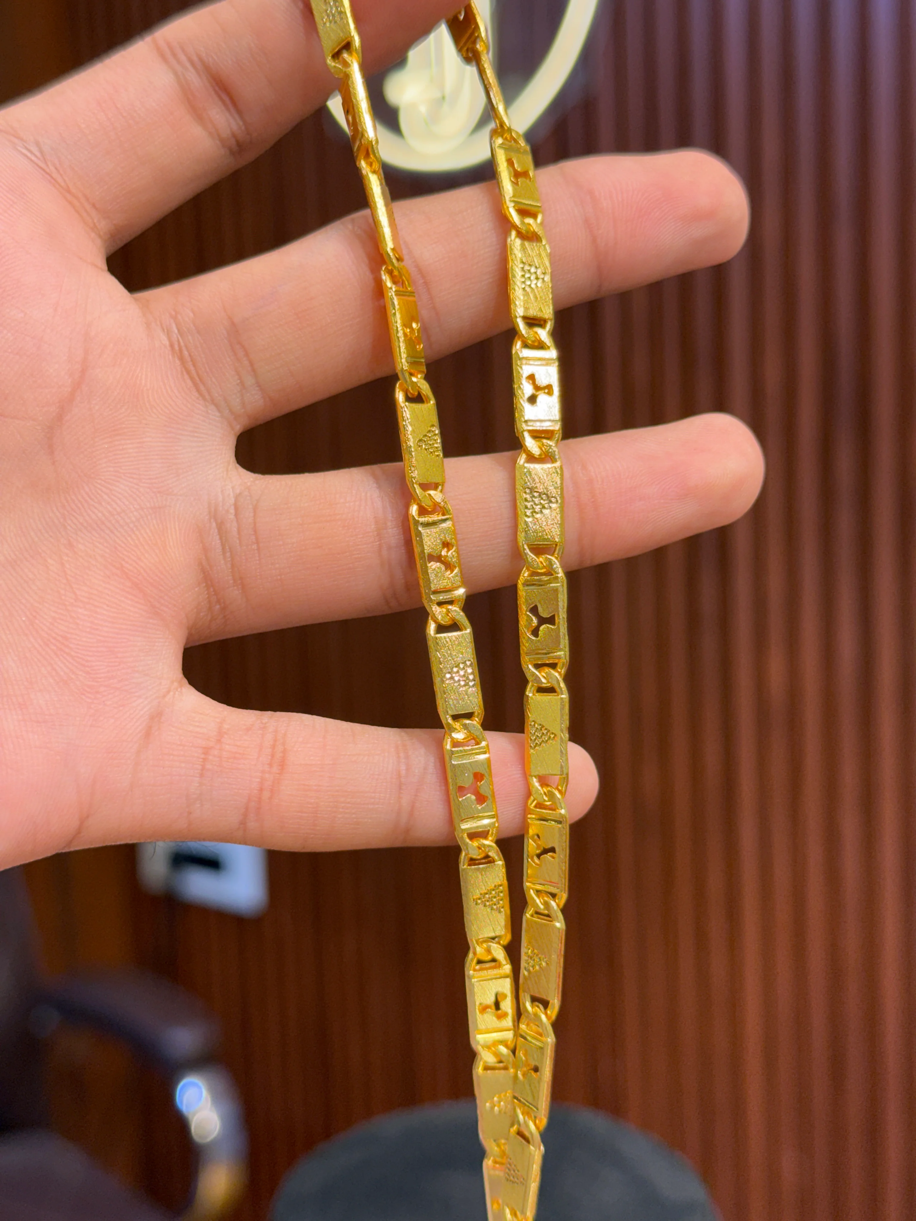 Chain ⭐⭐⭐⭐☆ 4.0 (13,200) - Image 2