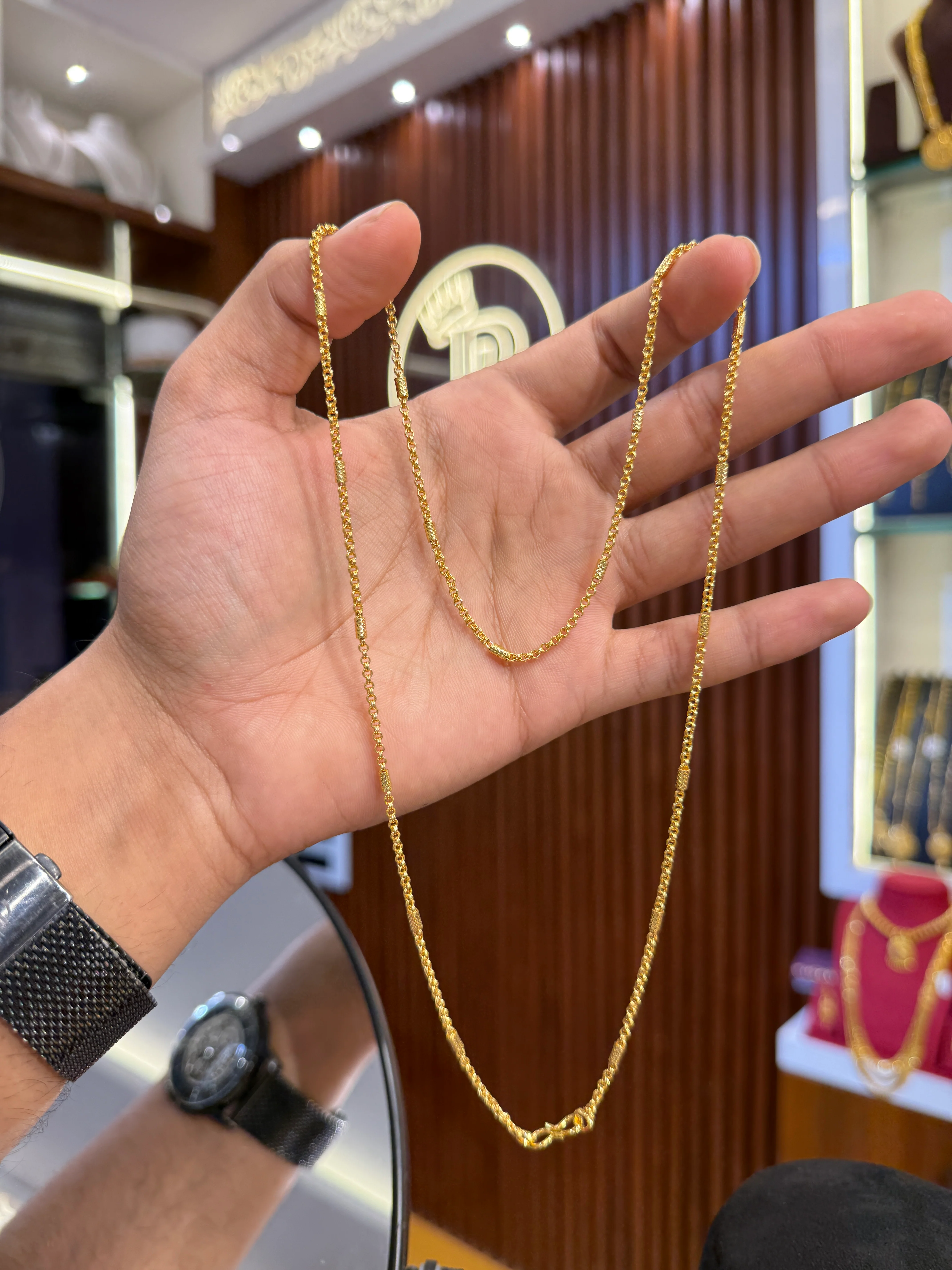 Chain ⭐⭐⭐⭐☆ 4.0 (13,200)
