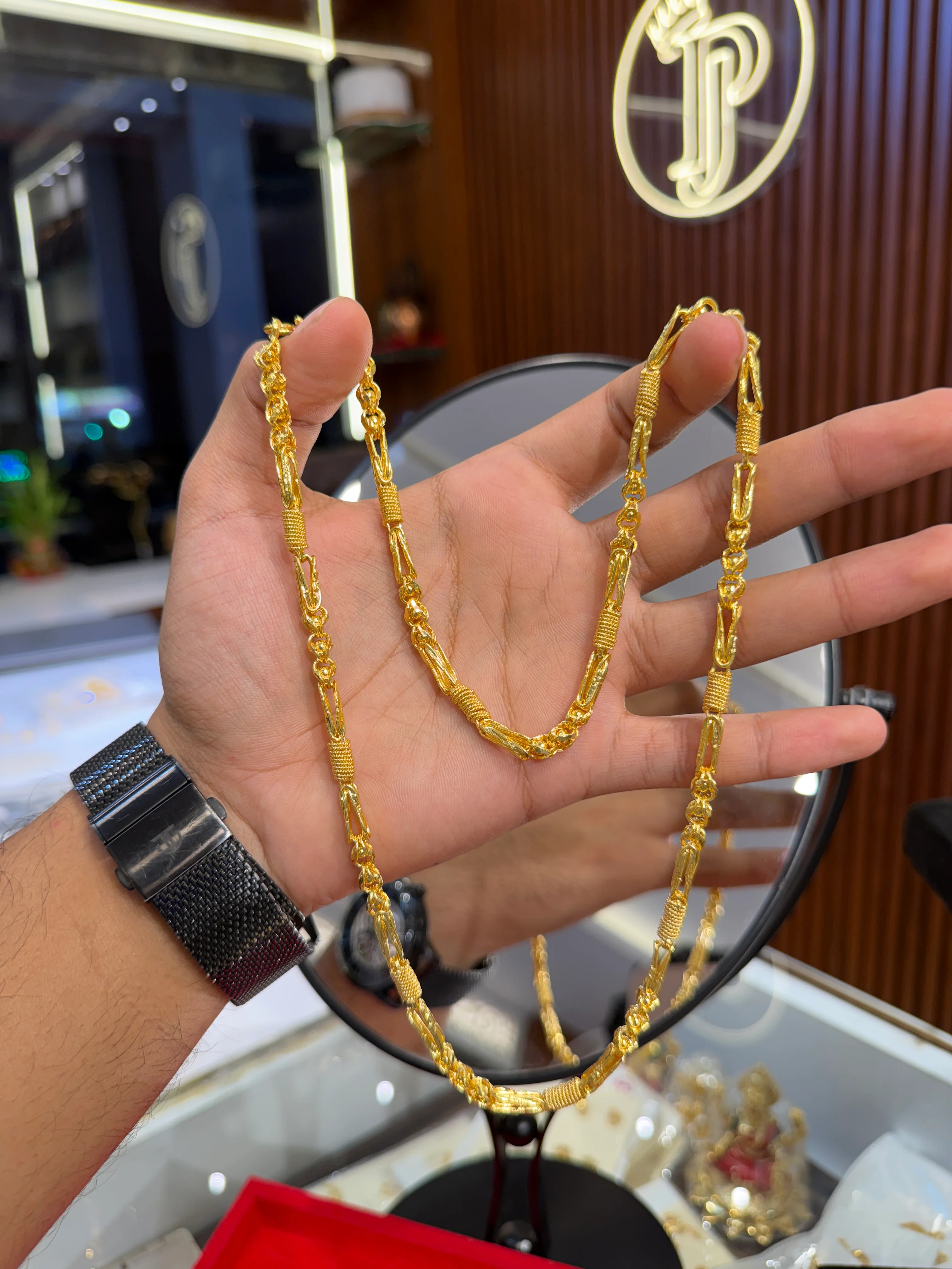 Chain ⭐⭐⭐⭐☆ 4.1 (5,670) - Image 2