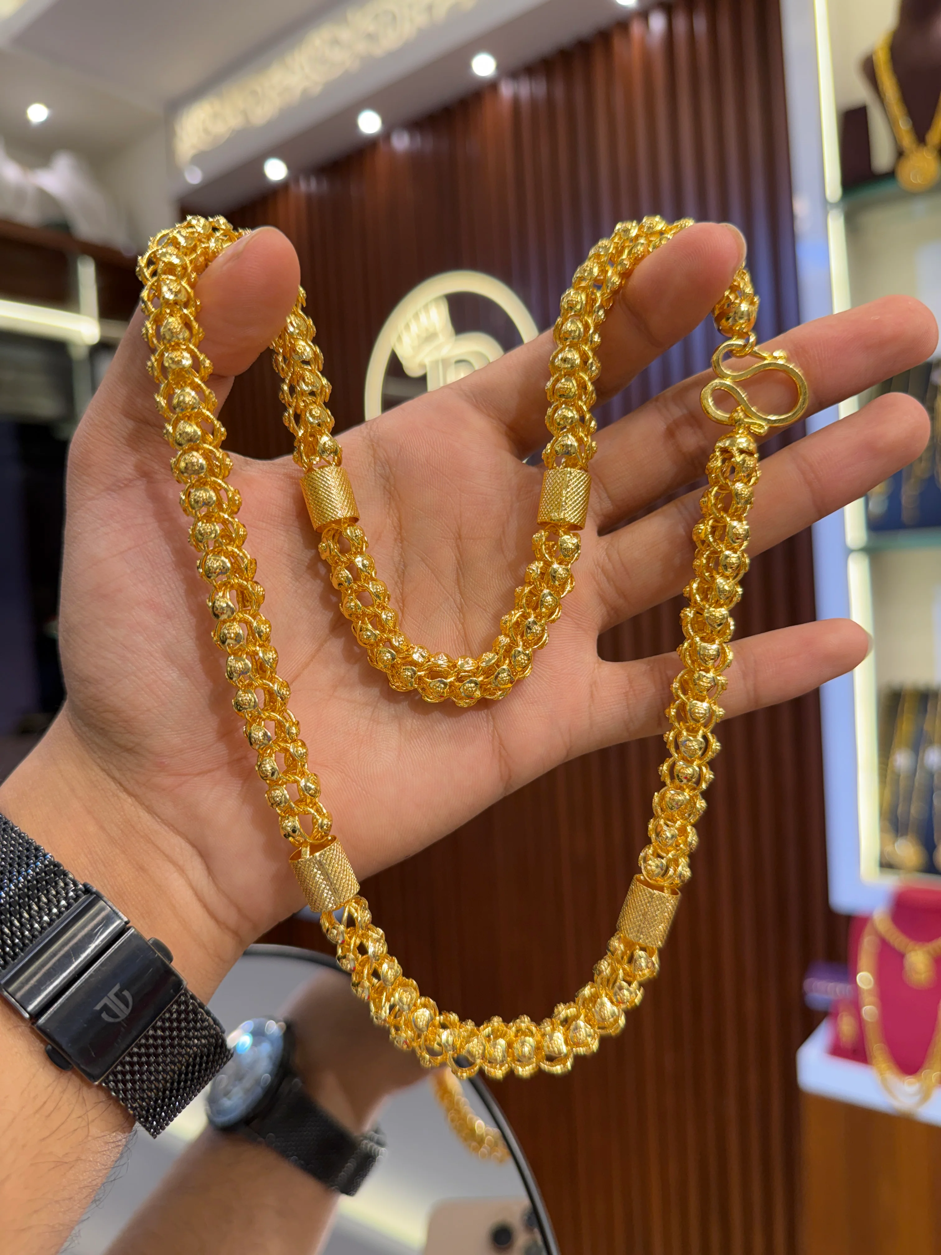 Chain ⭐⭐⭐⭐☆ 4.3 (9,210)