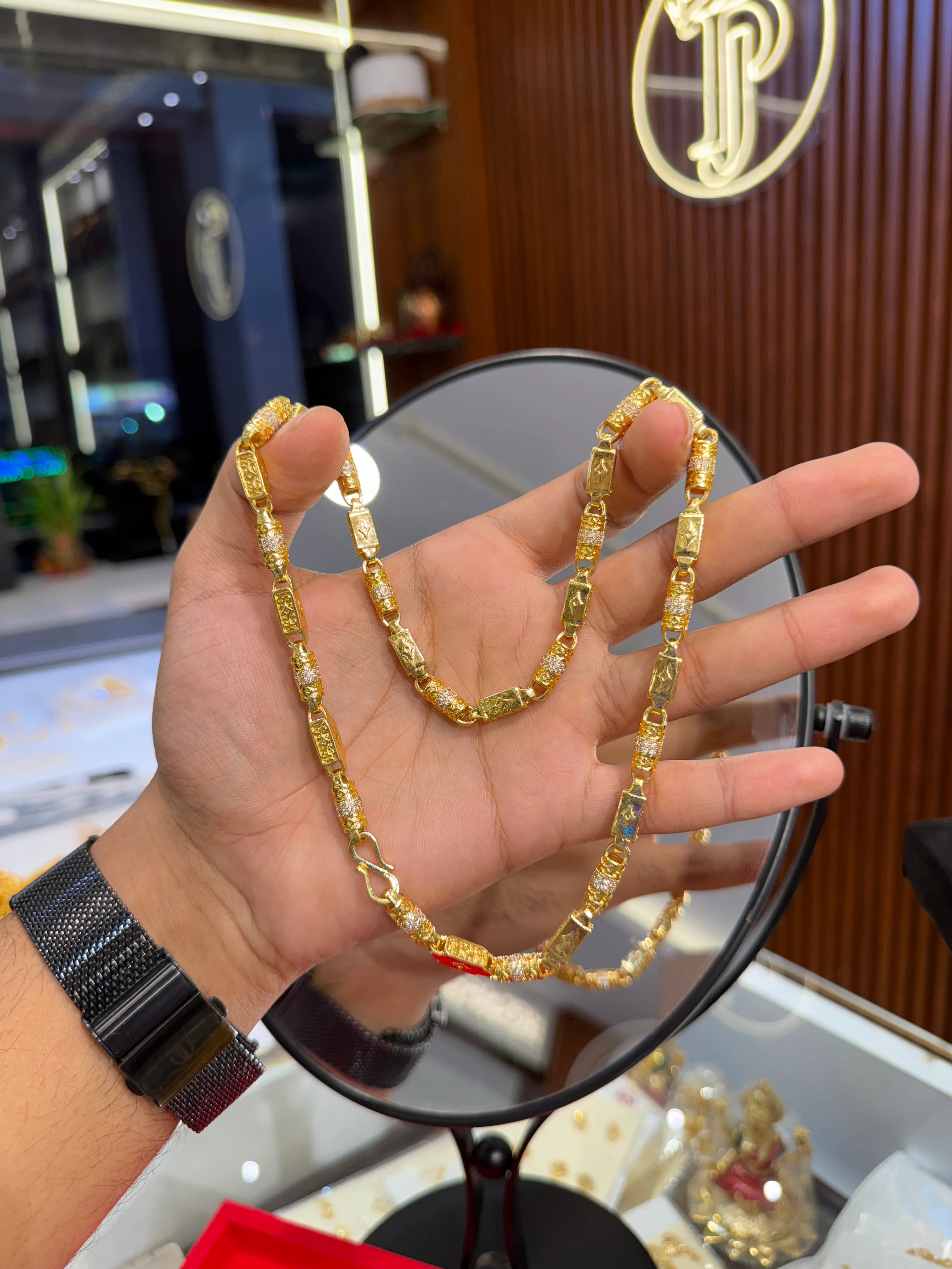 Chain ⭐⭐⭐☆☆ 3.0 (4,450) - Image 3