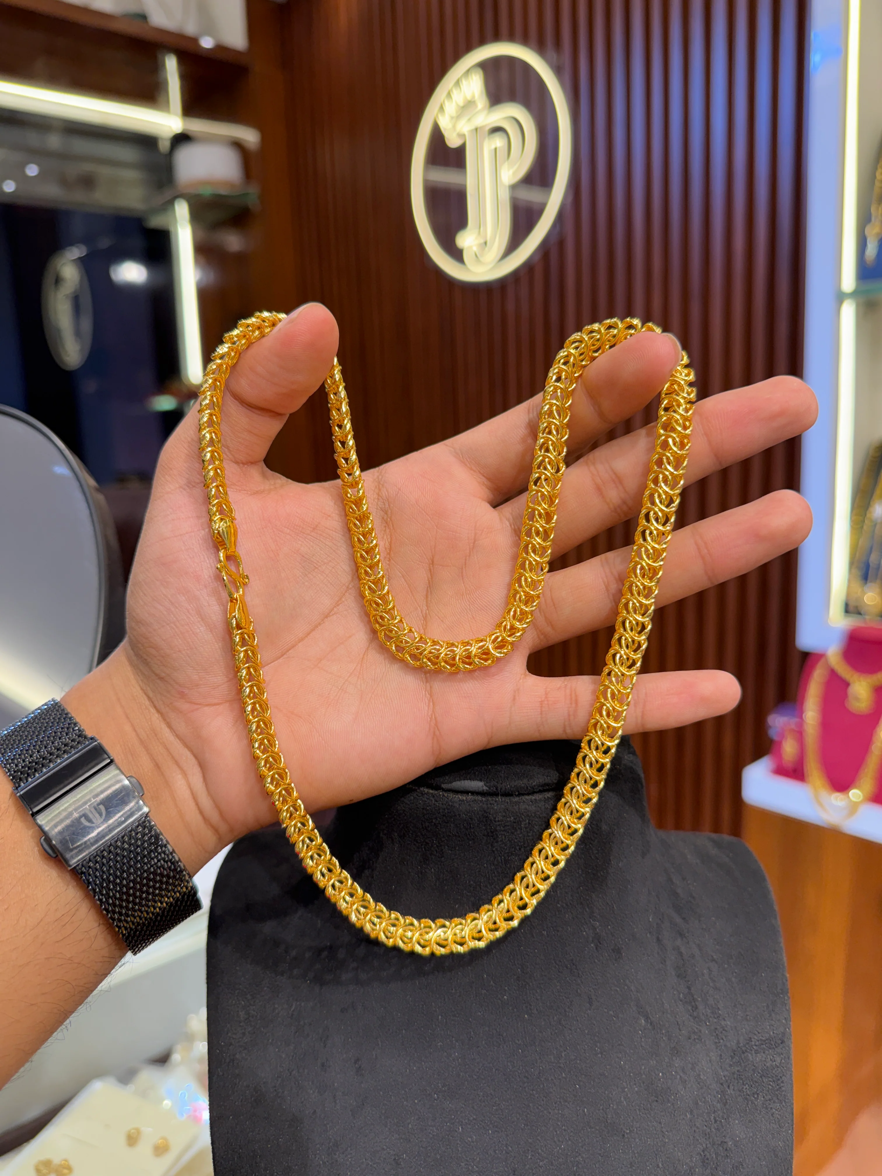 Chain ⭐⭐⭐☆☆ 3.0 (8,990) - Image 3
