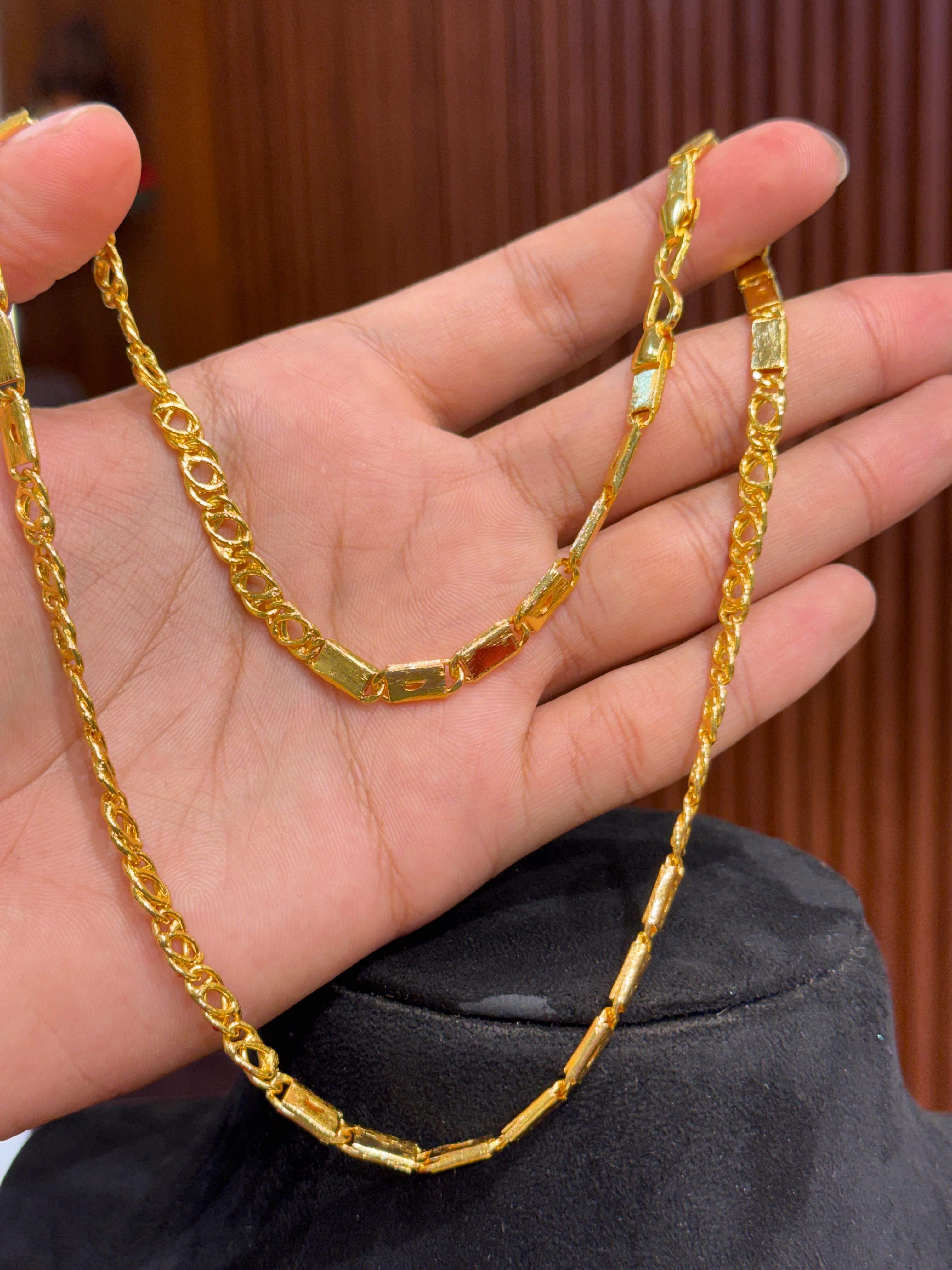 Chain ⭐⭐⭐⭐☆ 3.7 (7,960) - Image 3