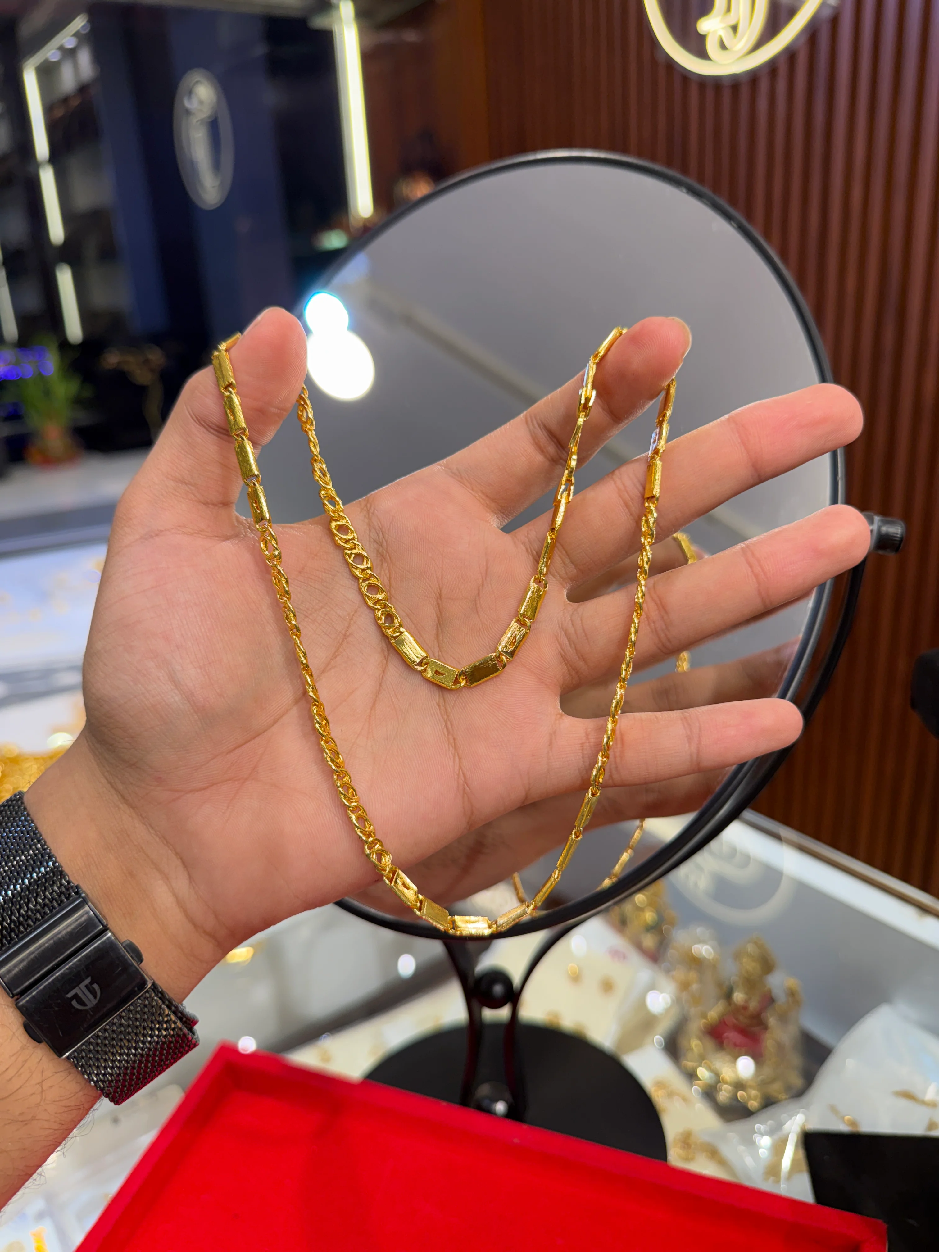 Chain ⭐⭐⭐⭐☆ 3.7 (7,960) - Image 4