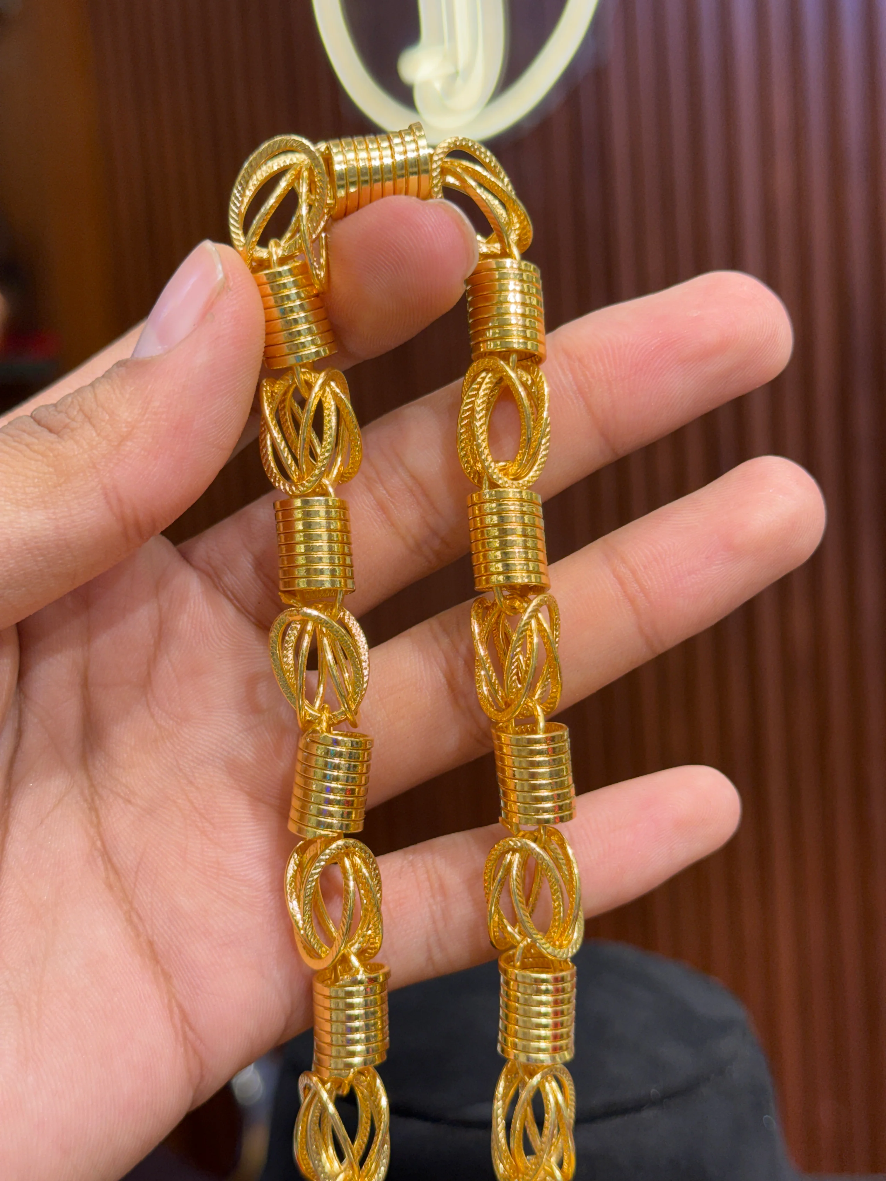 Chain 28. ⭐⭐⭐⭐☆ 3.7 (7,960)