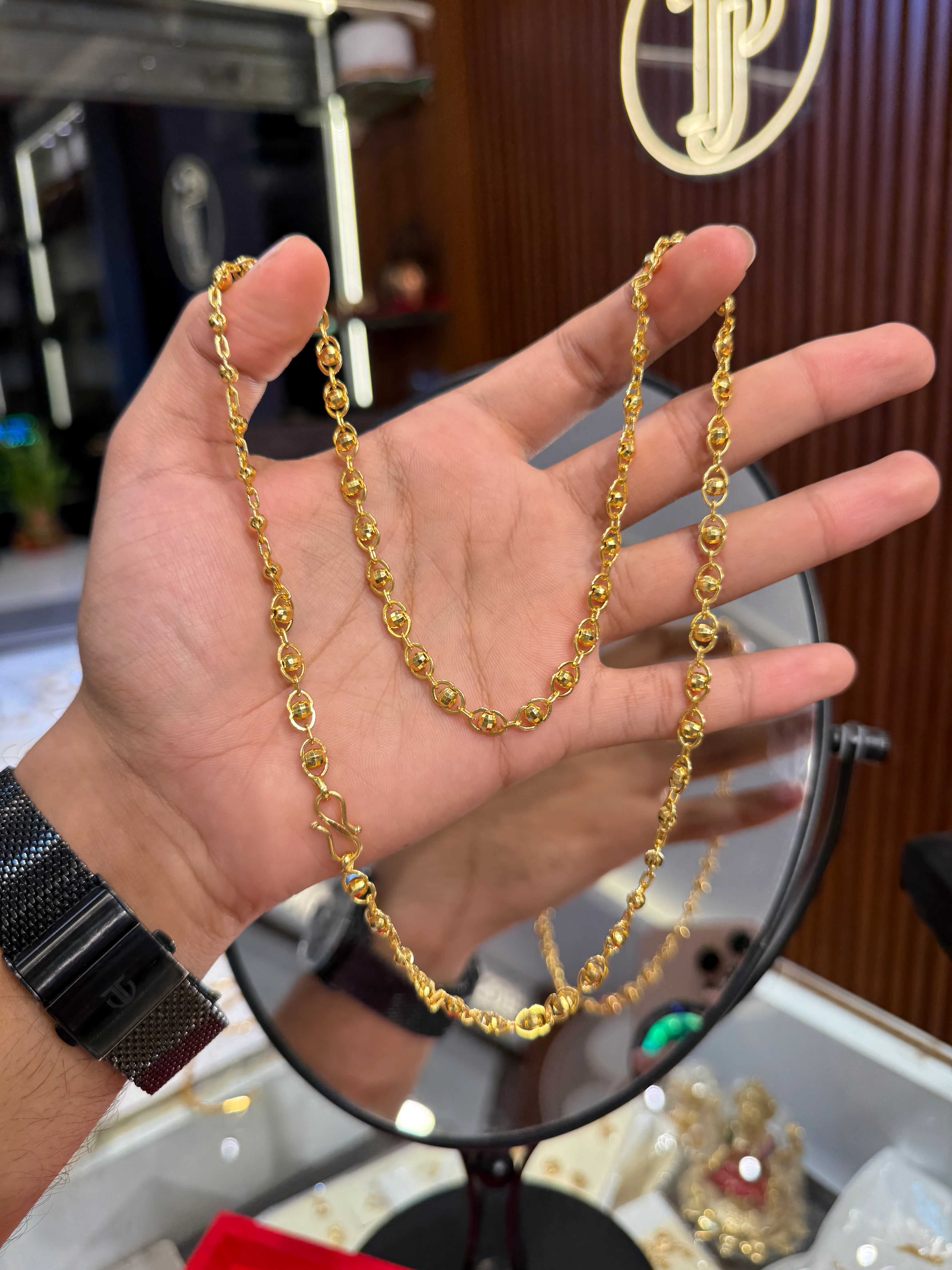 Chain ⭐⭐⭐⭐☆ 3.7 (7,960) - Image 4