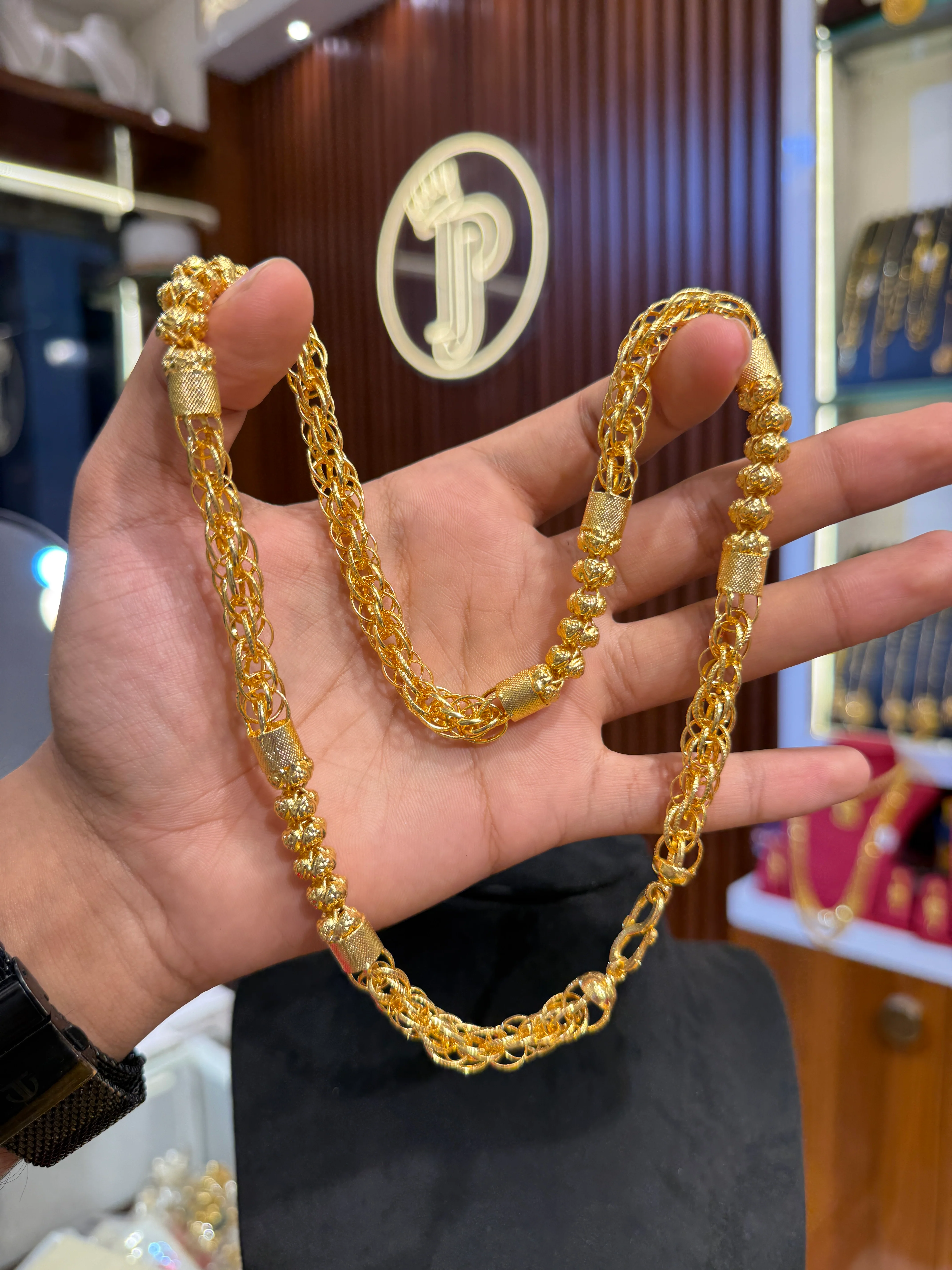 Chain Chain  ⭐⭐⭐⭐ 4.2 (4,850)