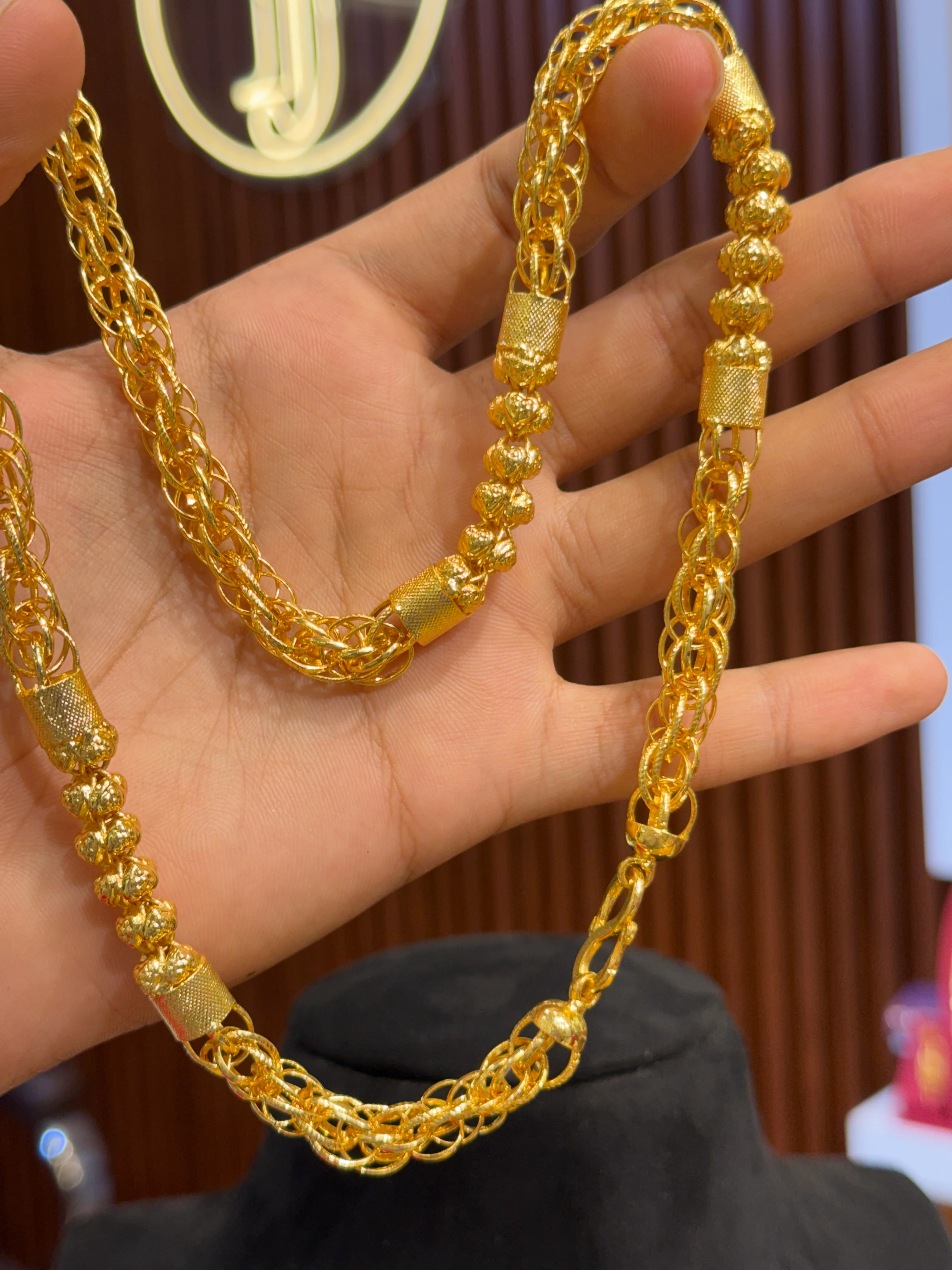 Chain Chain  ⭐⭐⭐⭐ 4.2 (4,850) - Image 2