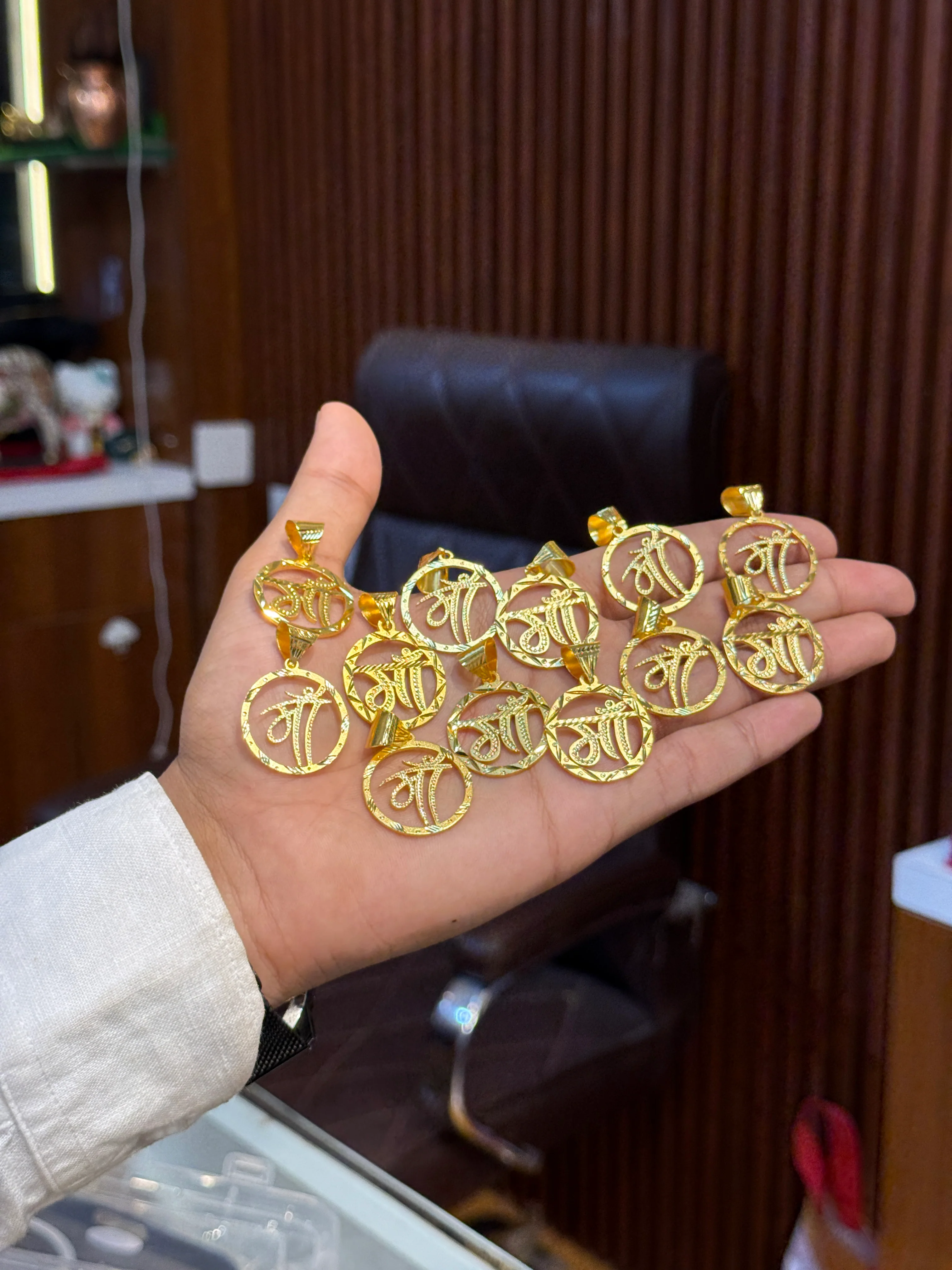 Chain + ( maa pendent ) ⭐⭐⭐⭐⭐ 4.5 (18,686) - Image 2