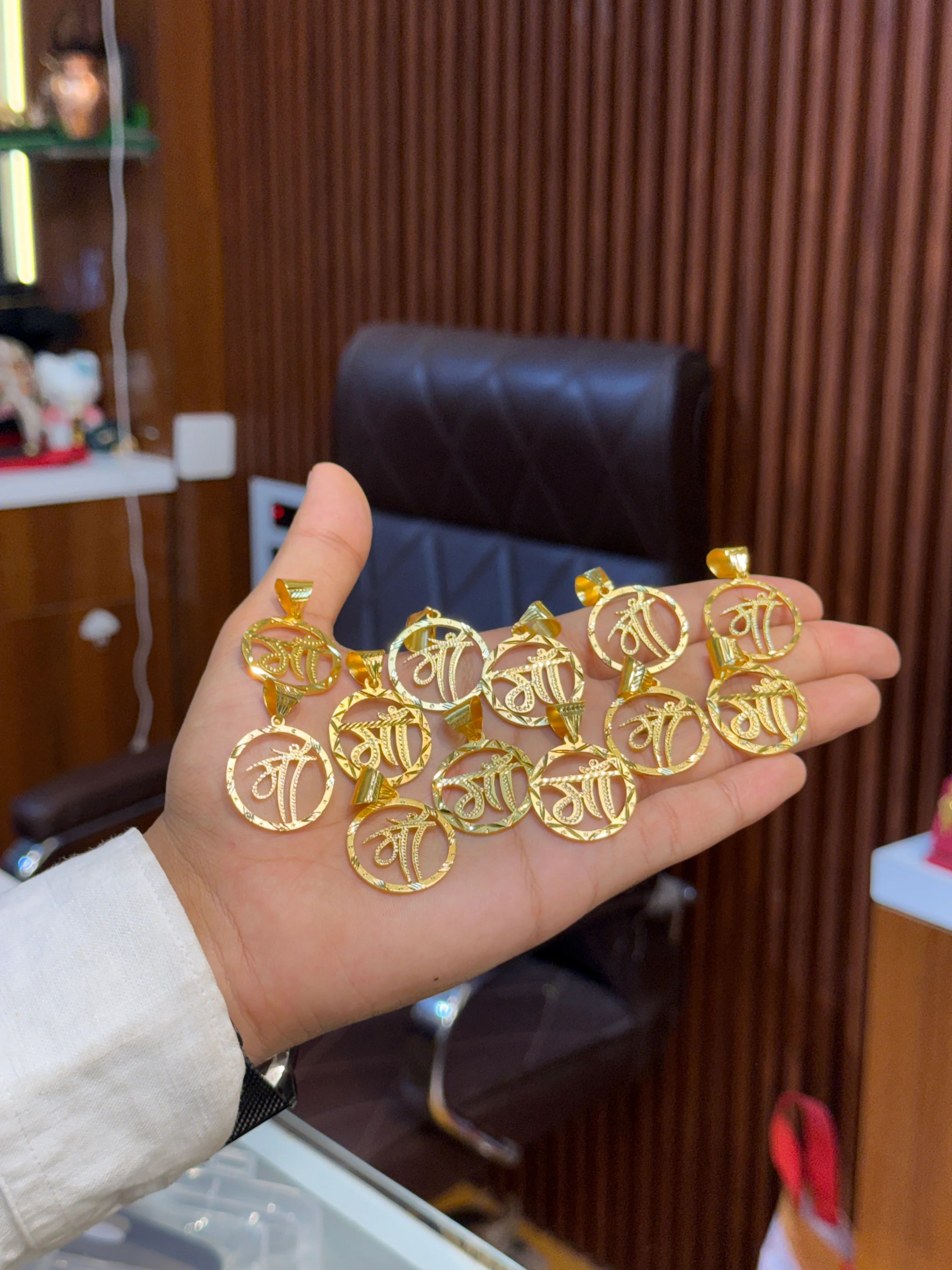 Chain + ( maa pendent ) ⭐⭐⭐⭐⭐ 4.5 (18,686) - Image 4