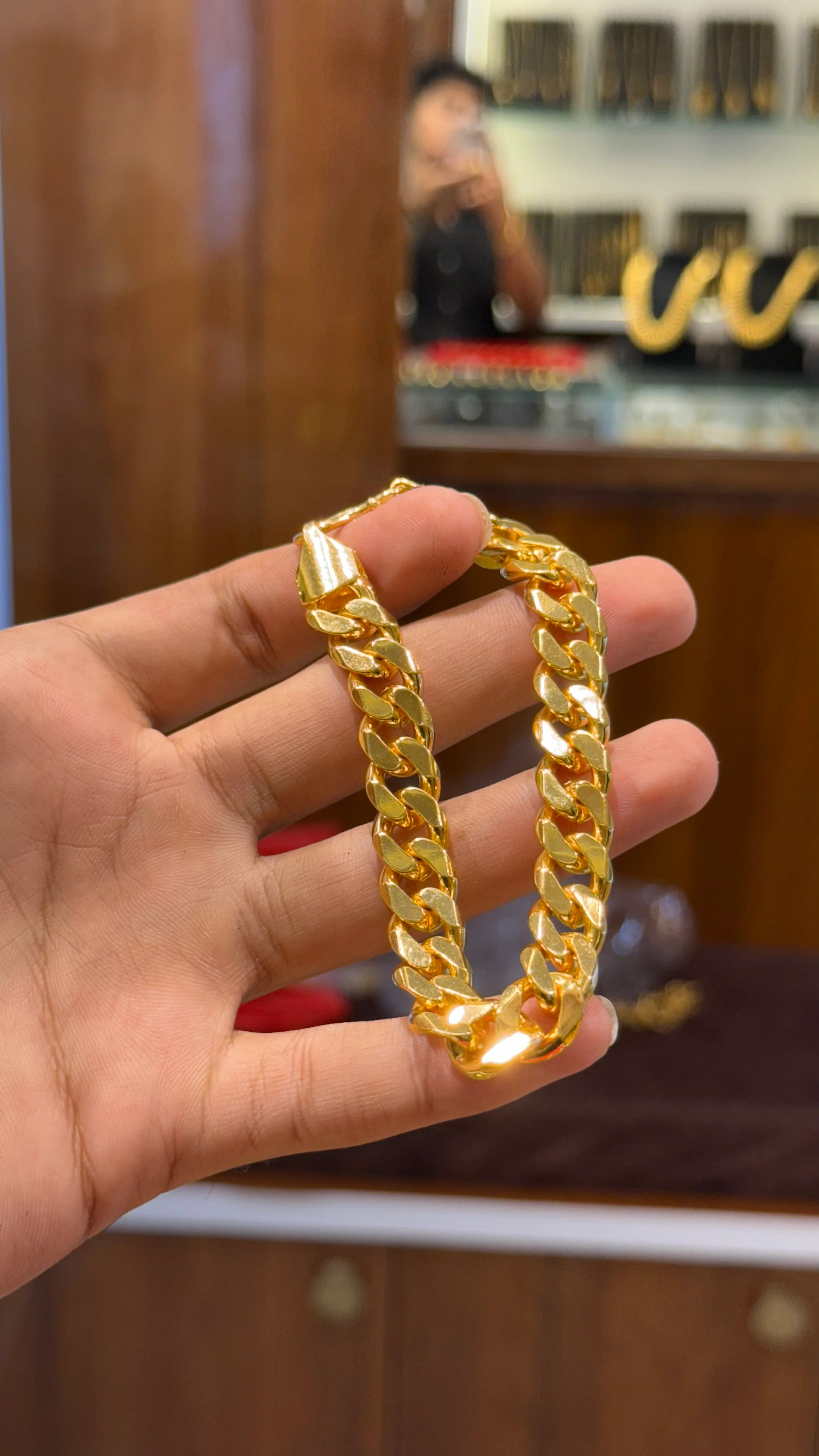 Bracelet