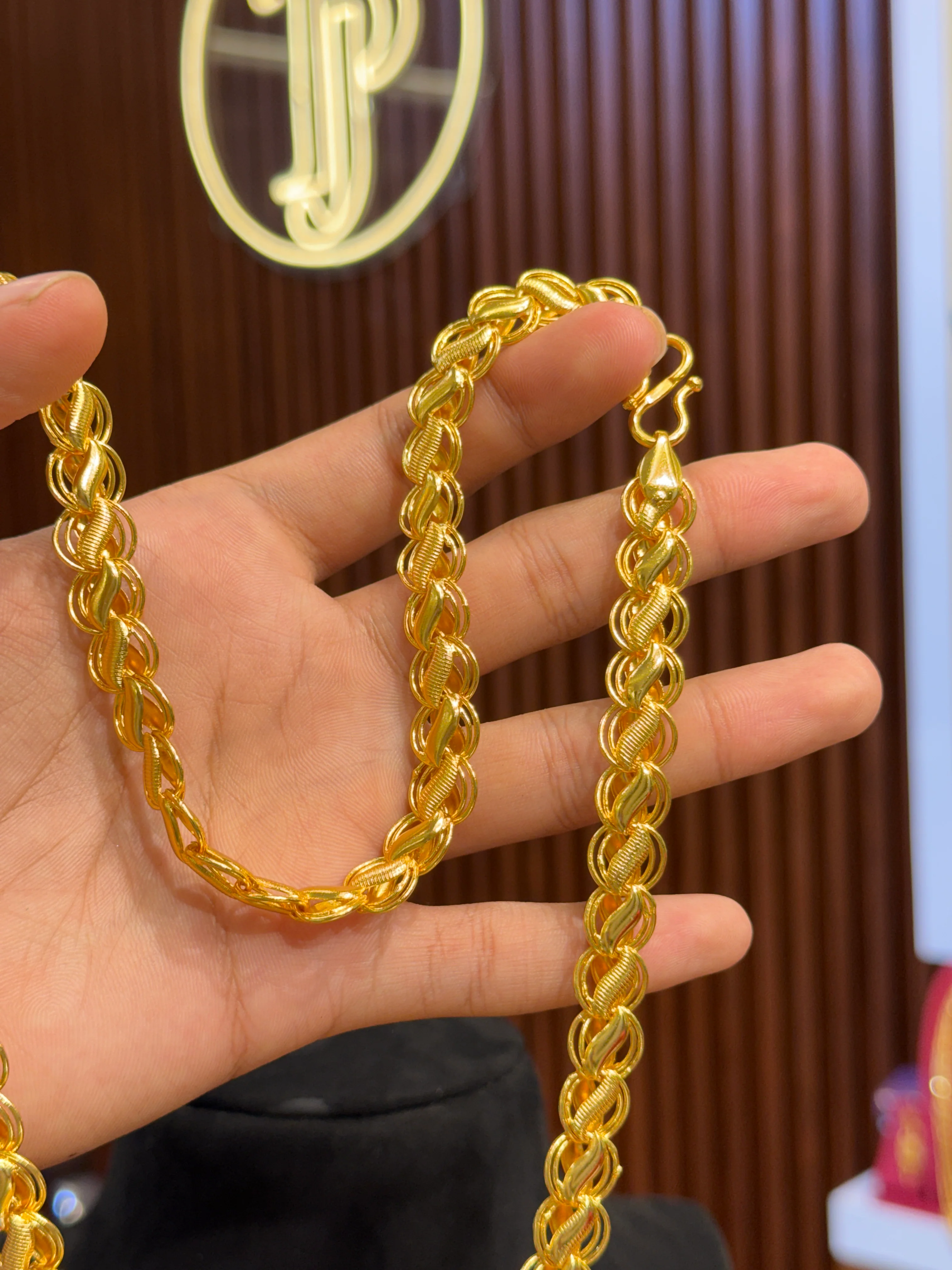 Lotus Chain ⭐⭐⭐⭐⭐ 4.9 (12,845) - Image 2