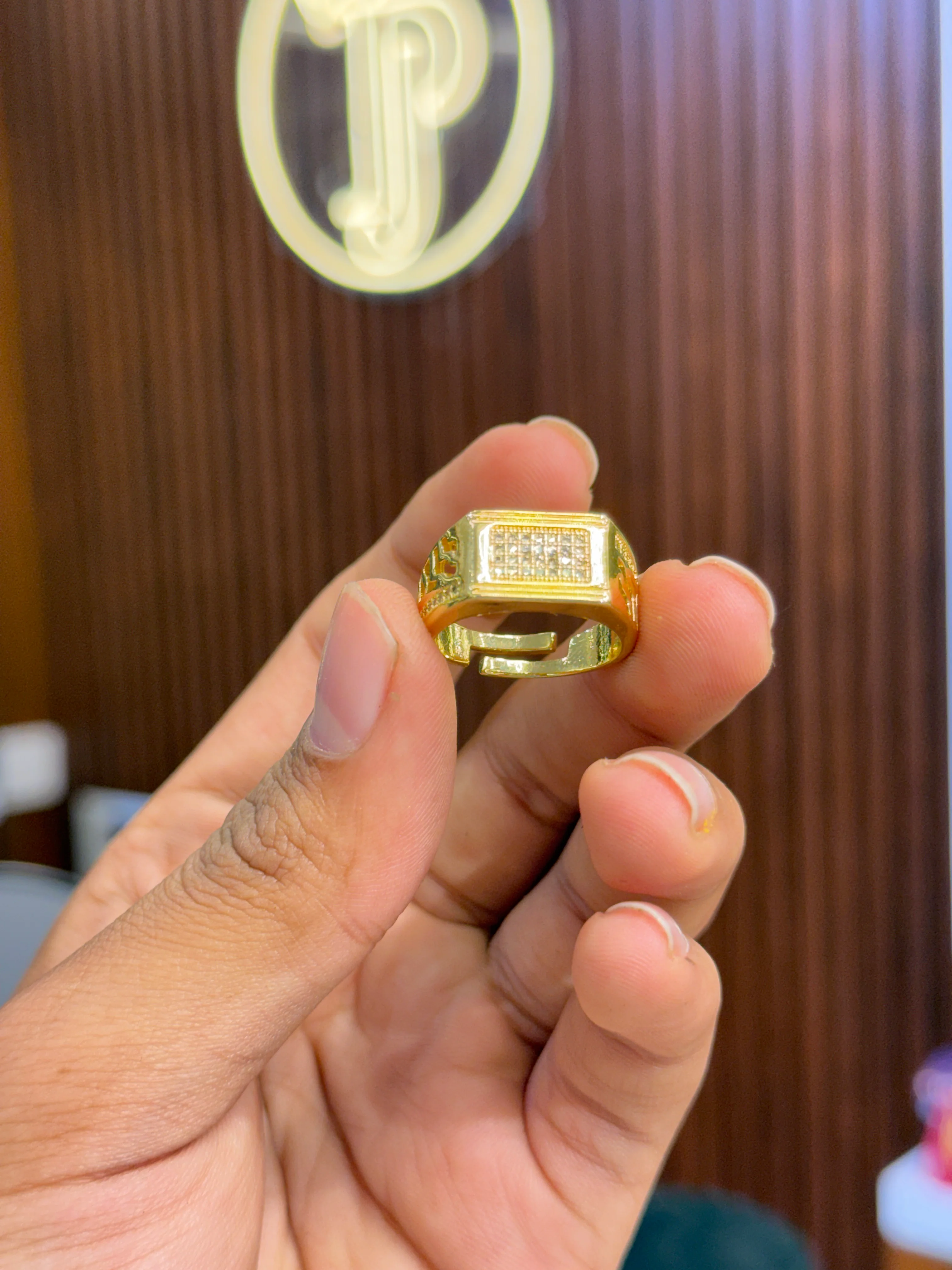Ring ⭐⭐⭐⭐☆ 4.4 (6,780) - Image 3