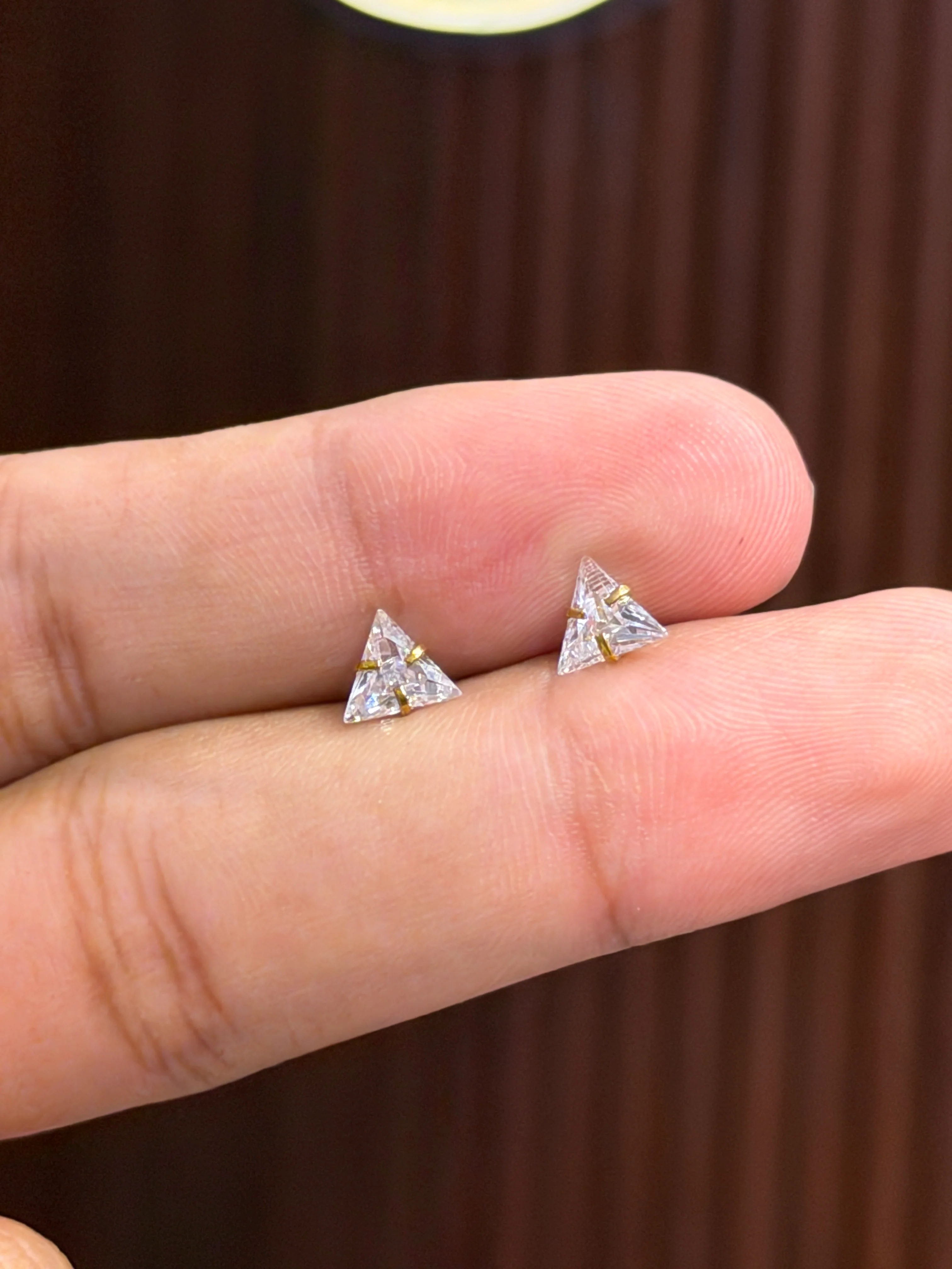 Triangle studs ( single) ⭐⭐⭐⭐⭐ 4.6 (22,564) - Image 7